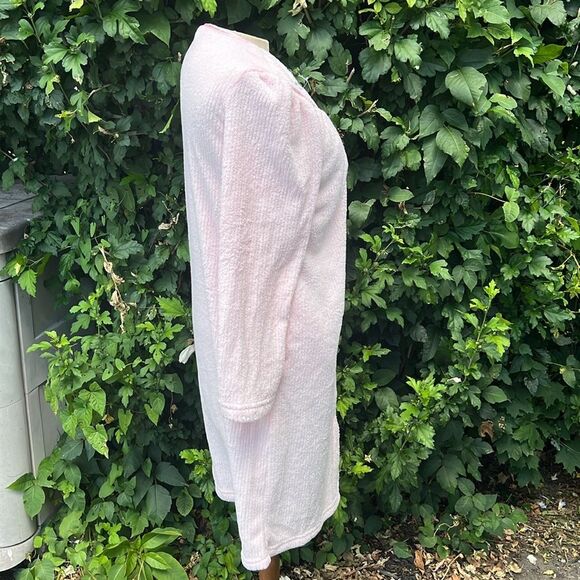 NWT Croft & Barrow Women's Light Pink Snap Front Robe | Size Small 🌸 - Picture 2 of 8